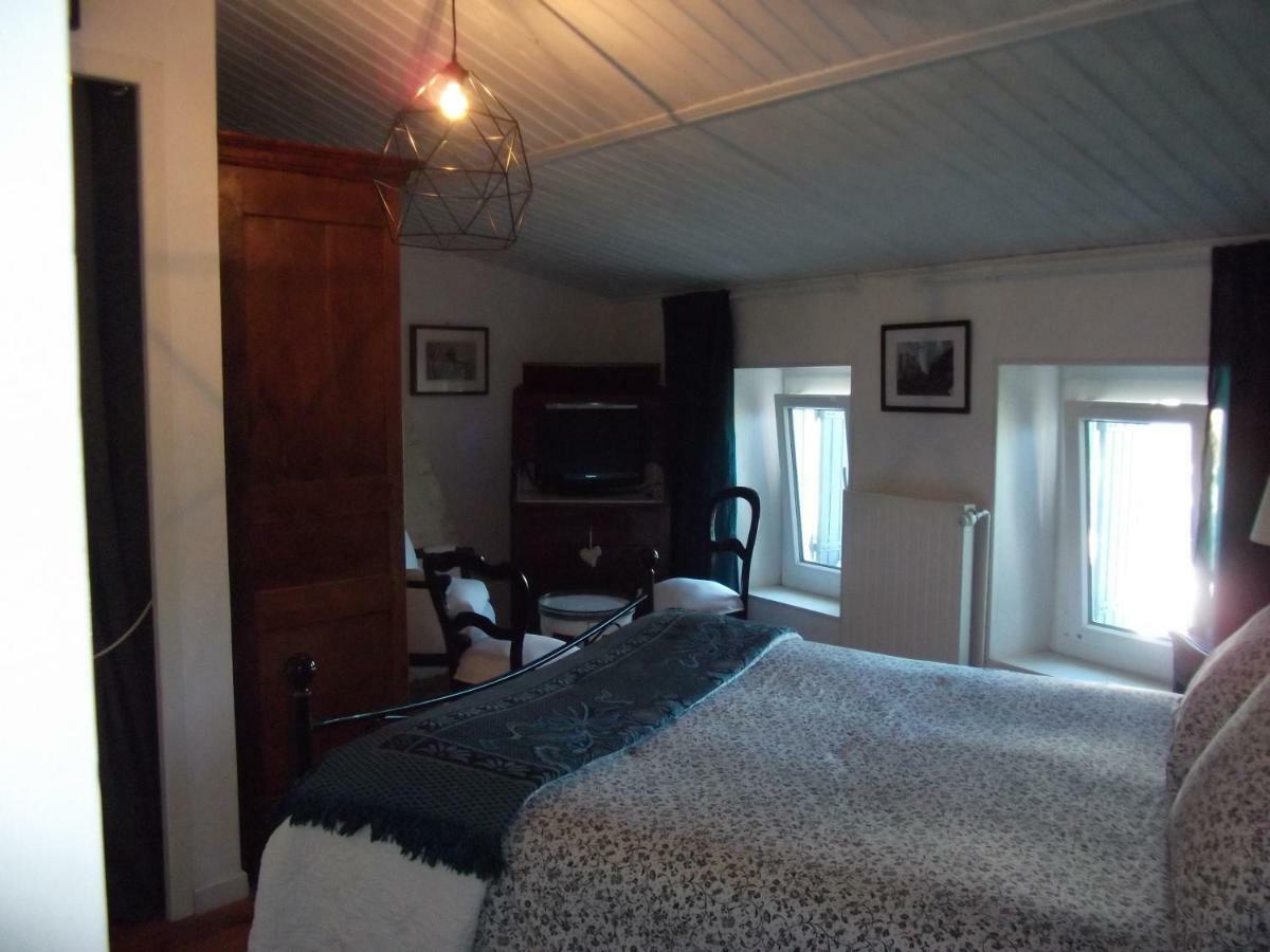 Les Mesanges Hotel La Greve-Sur-Mignon Buitenkant foto