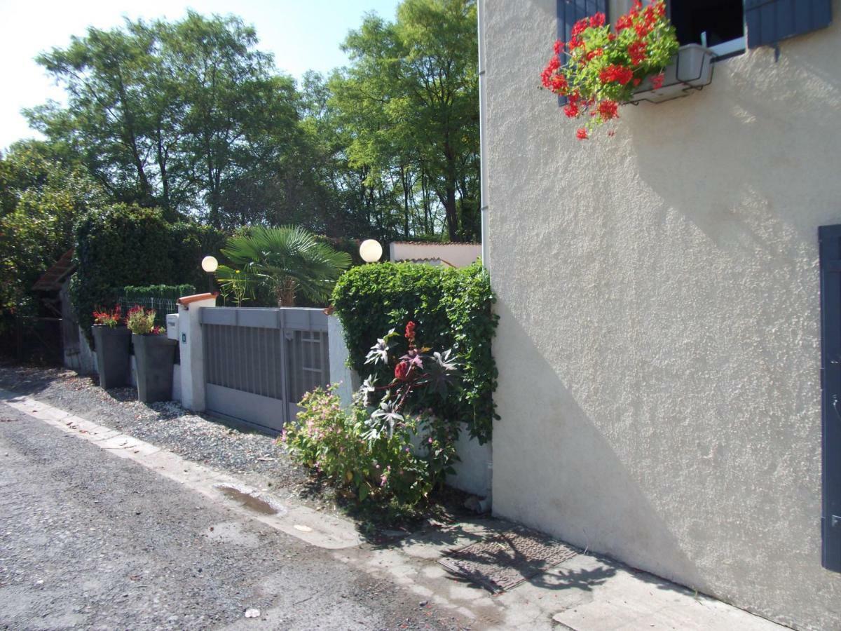 Les Mesanges Hotel La Greve-Sur-Mignon Buitenkant foto
